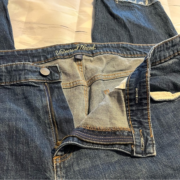 Universal Thread Distressed Bottom Denim Blue Jeans, Size 22W Boyfriend Fit - Picture 10 of 12